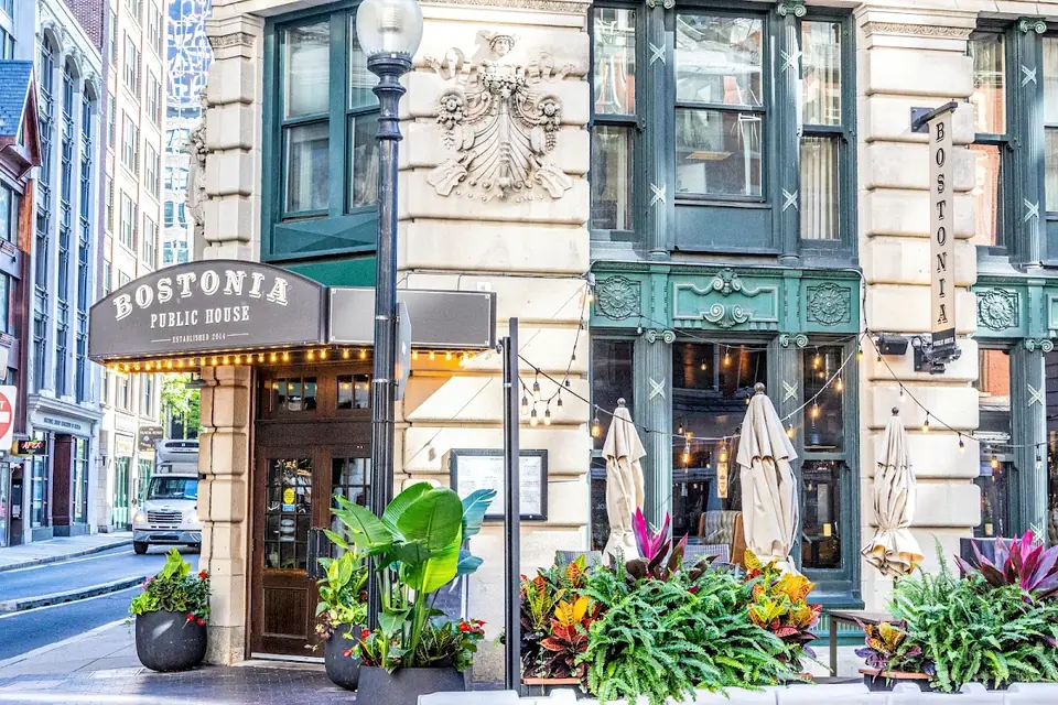 Bostonia Public House