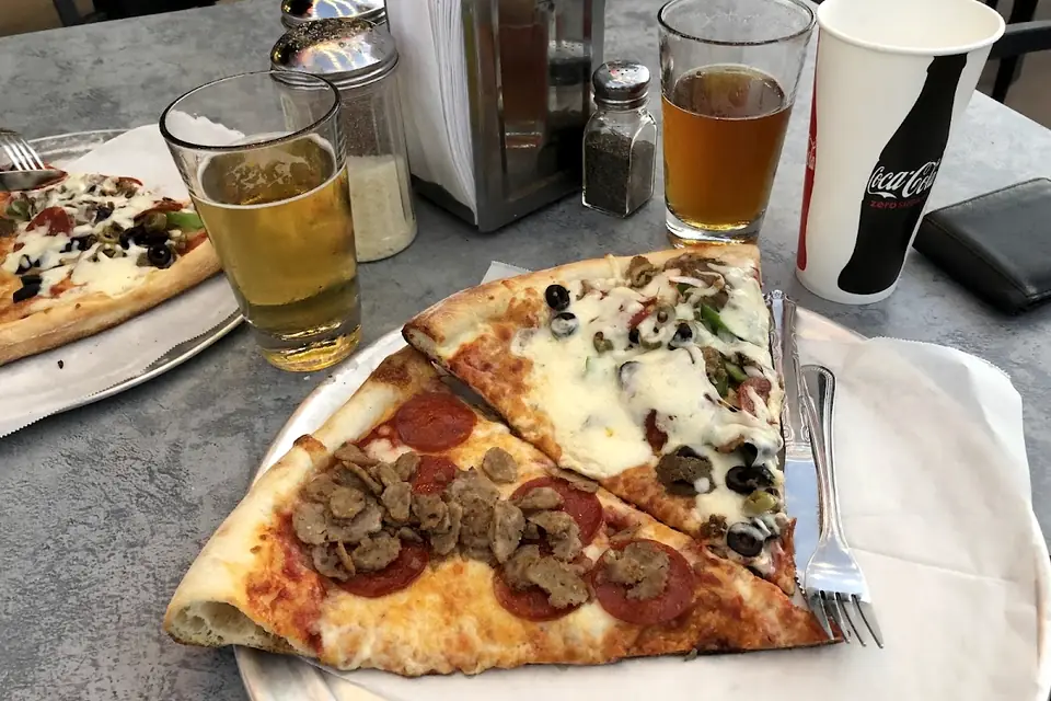 Fellini's Pizza
